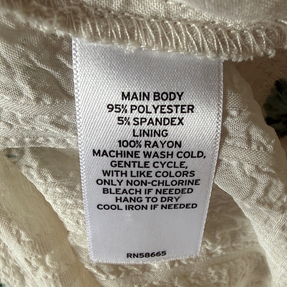 Melrose and Market Cream Floral Short Sleeve Blouse Large - Picture 7 of 9